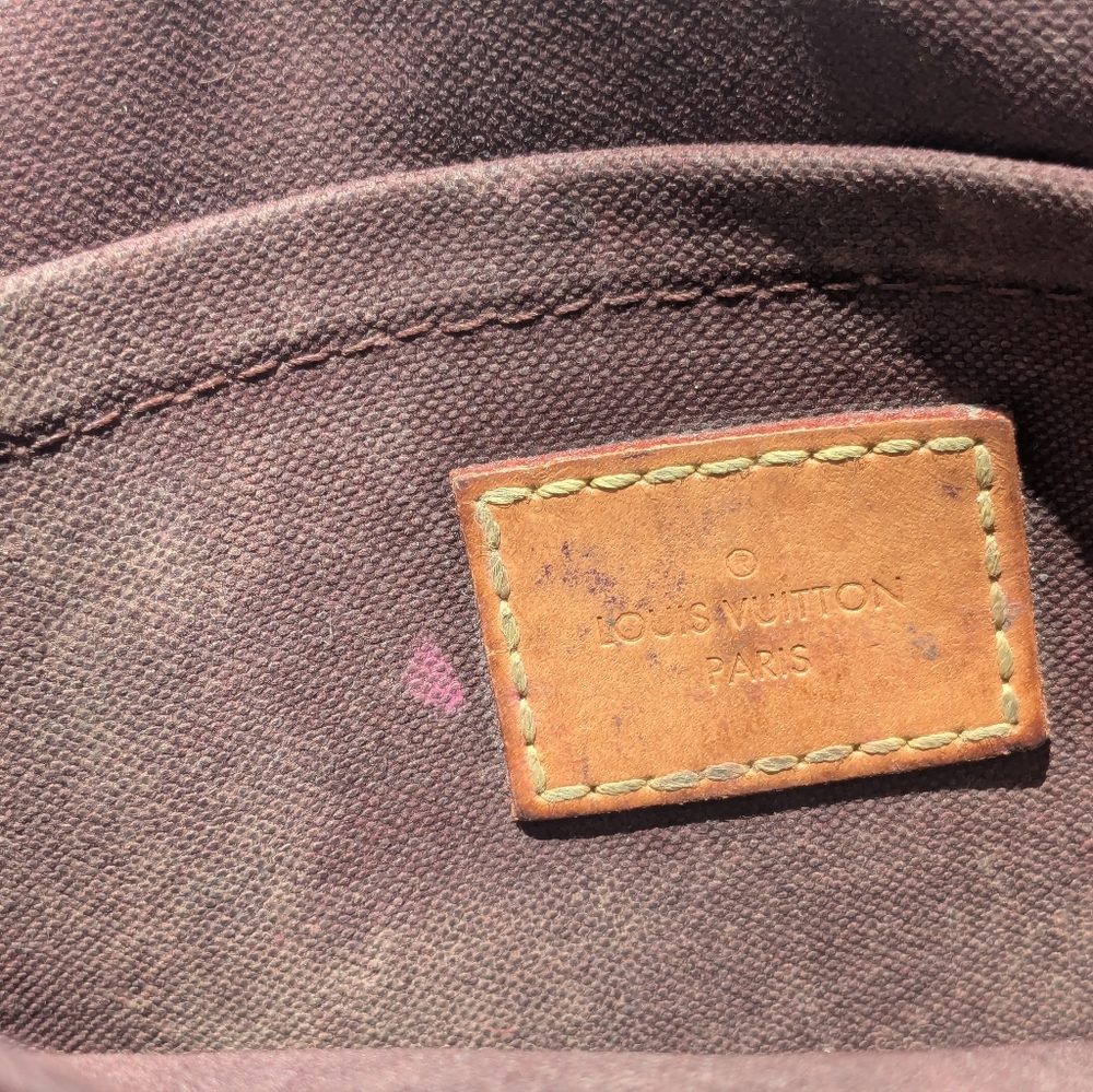 Louis Vuitton PM Favorite Monogram Shoulder Bag - Picture 16 of 16